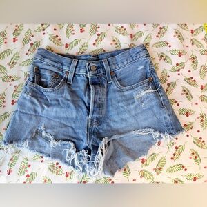 Levi’s 501 Cutoff Denim Shorts Raw Hem 26” Waist Light Wash